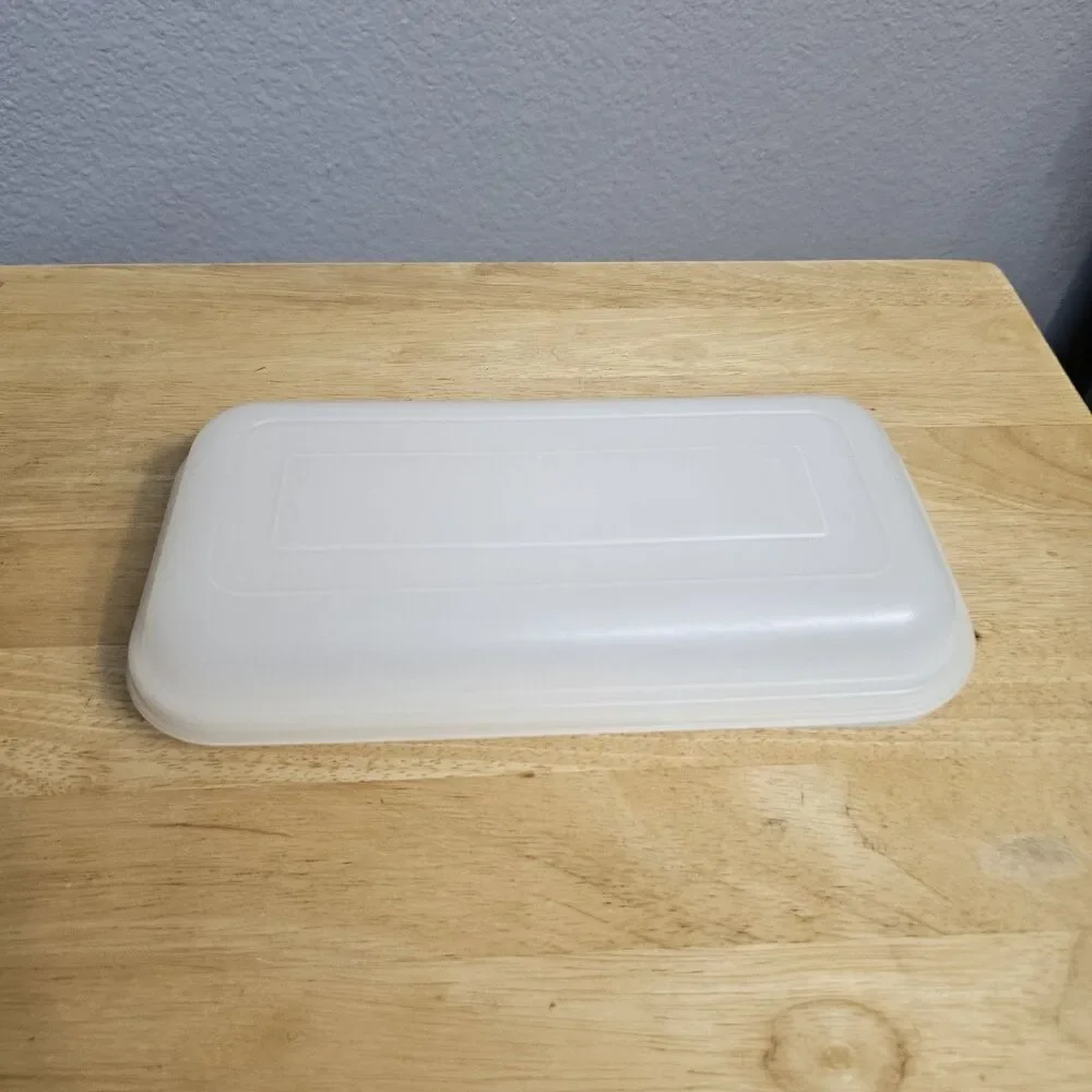 Vintage Tupperware Rectangular Storage Container w/Lid Almond Microwave USA